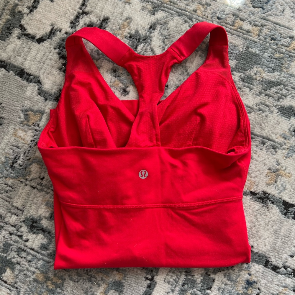 Lululemon red tank top size 6